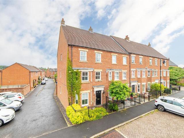 House for sale in North Gosforth, Hazlerigg