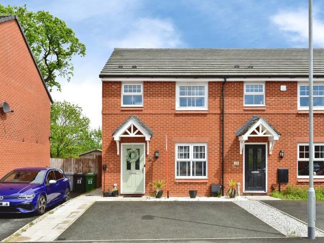 House for sale in Sandbach