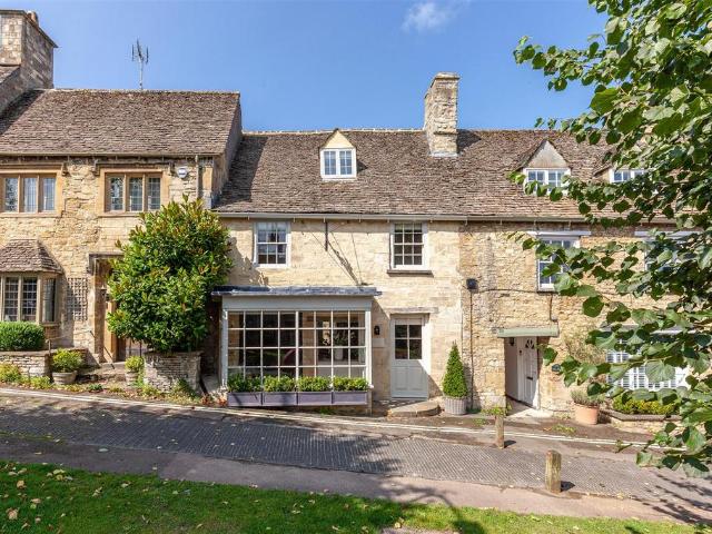 House for sale in Black Bourton, Oxfordshire