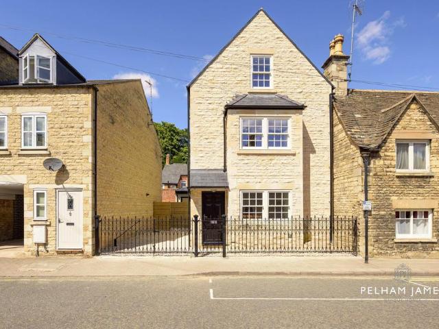 House for sale in Baron St Martin, Barholm
