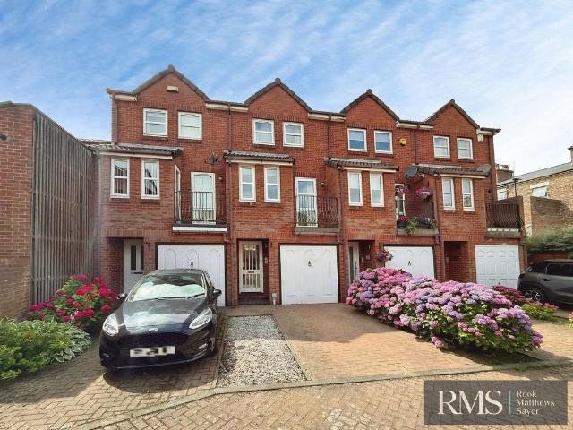 House for sale in Gosforth, Tyne And Wear
