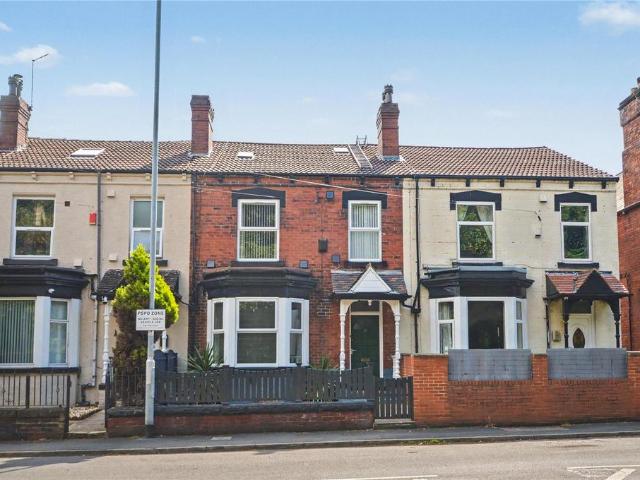 House for sale in West Yorkshire