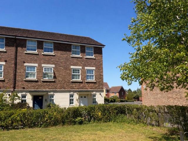 House for sale in Moreton Hall, Chedburgh