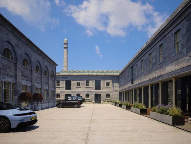 House for sale in Stonehouse, Plymouth