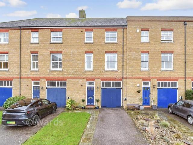 House for sale in Lower Walmer, Ash