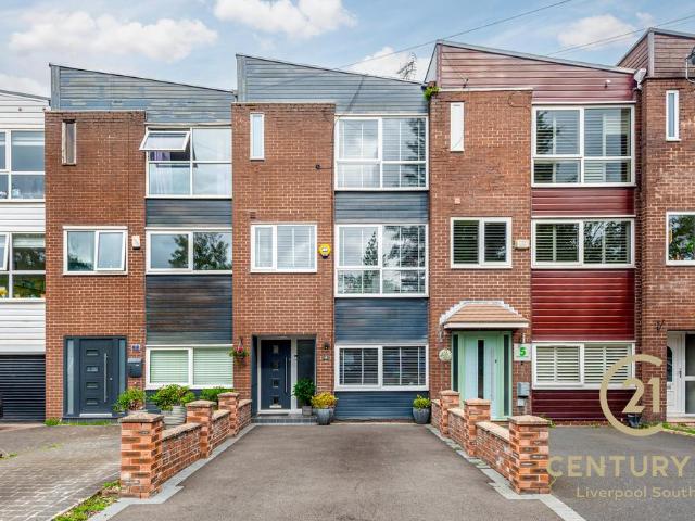 House for sale in Calderstones