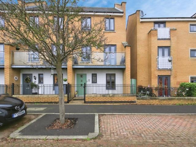 House for sale in Hampton Hargate, Peterborough