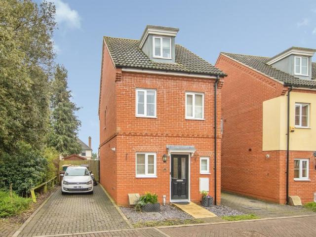 House for sale in Whitehouse, Key Street