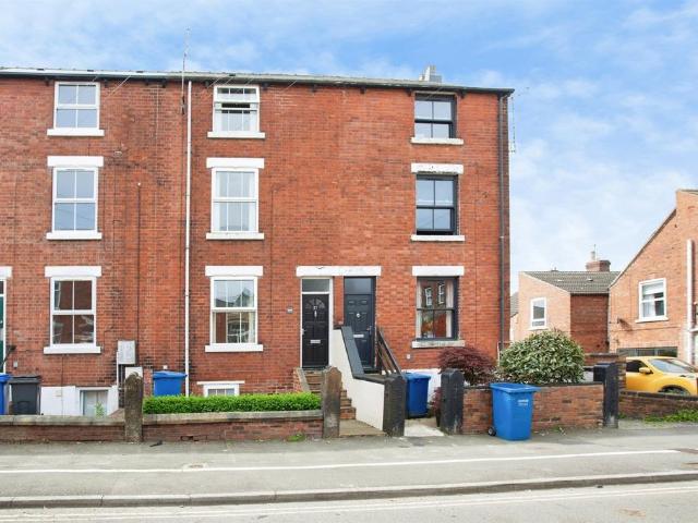 House for sale in Loundsley Green, East Midlands