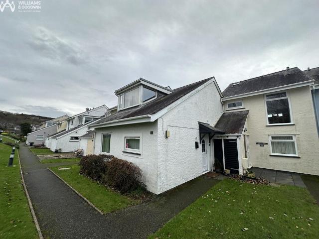 House for sale in Y Felinheli, Wales