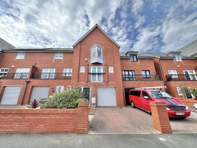 House for sale in Knowle, Blackpool