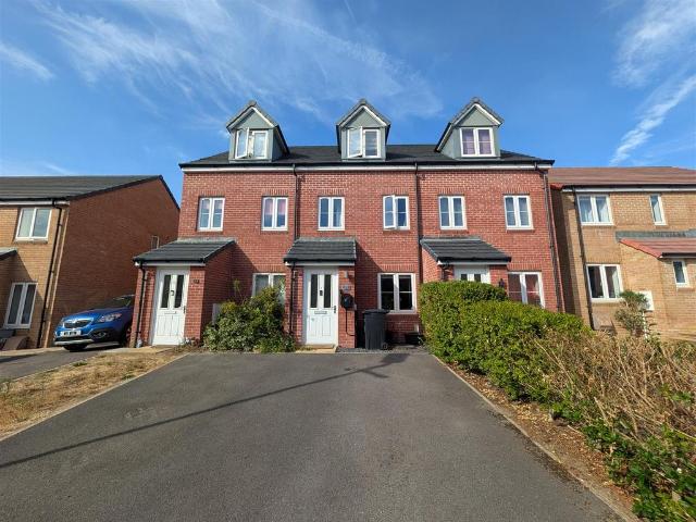 House for sale in Fair Oak and Horton Heath, Helford