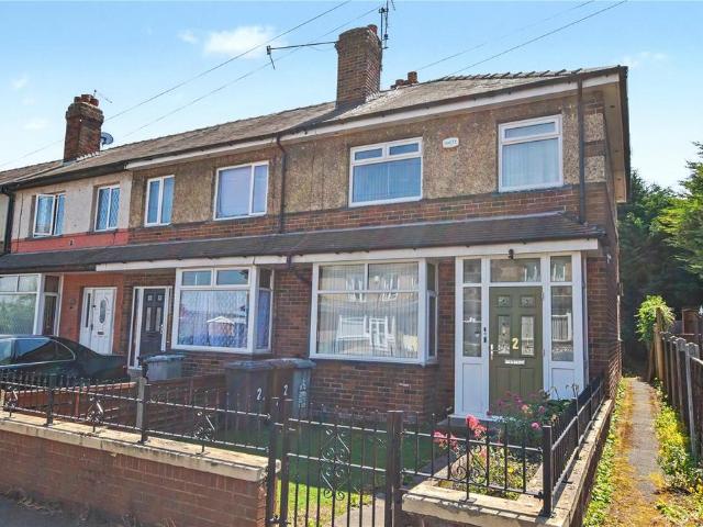 House for sale in Churwell, West Yorkshire