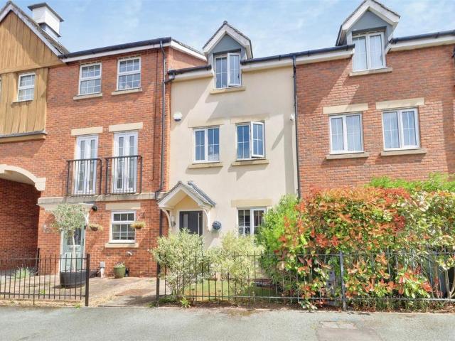 House for sale in Weston and Crewe Green