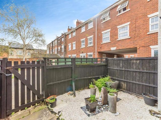 House for sale in Grantham, Barholm