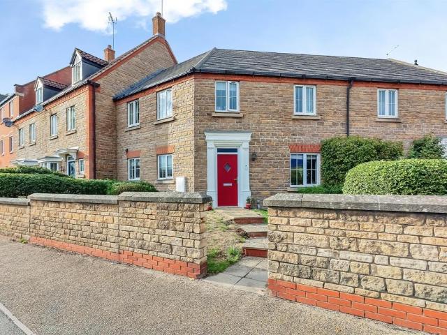 House for sale in Thrapston