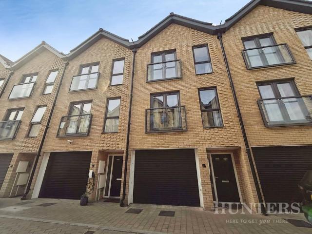 House for sale in Hackbridge, Greater London