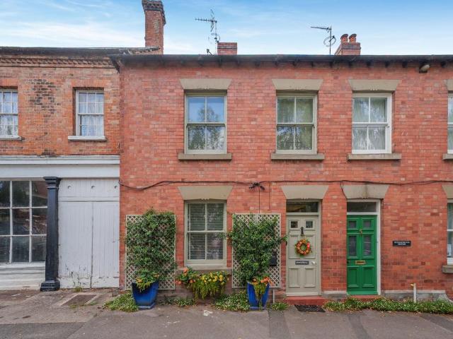 House for sale in Bromsberrow Heath, Gloucestershire