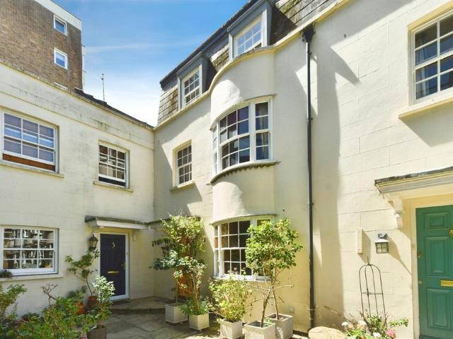House for sale in Queen's Park, Brighton & Hove