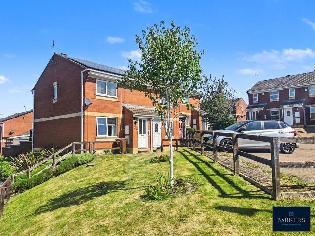 House for sale in Churwell, West Yorkshire