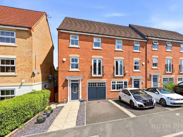 House for sale in Hemsworth, West Yorkshire