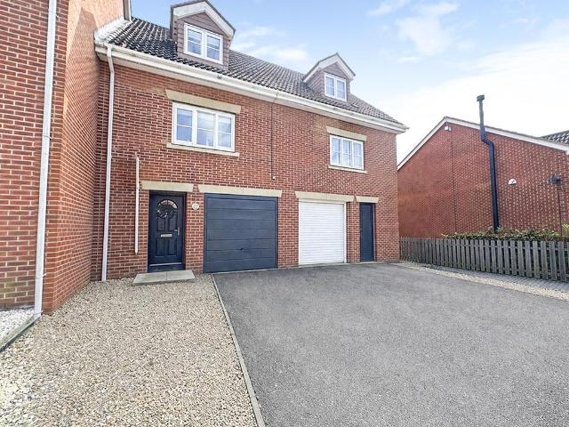 House for sale in North Duffield, North Yorkshire