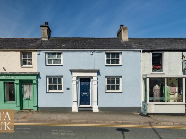 House for sale in Menai Bridge