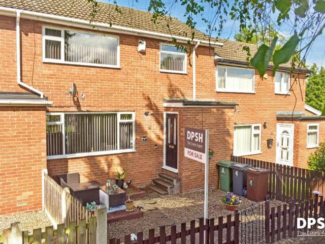 House for sale in Churwell, West Yorkshire