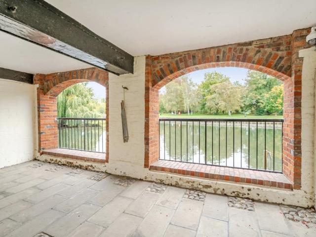 House for sale in Caldecott, Dromore