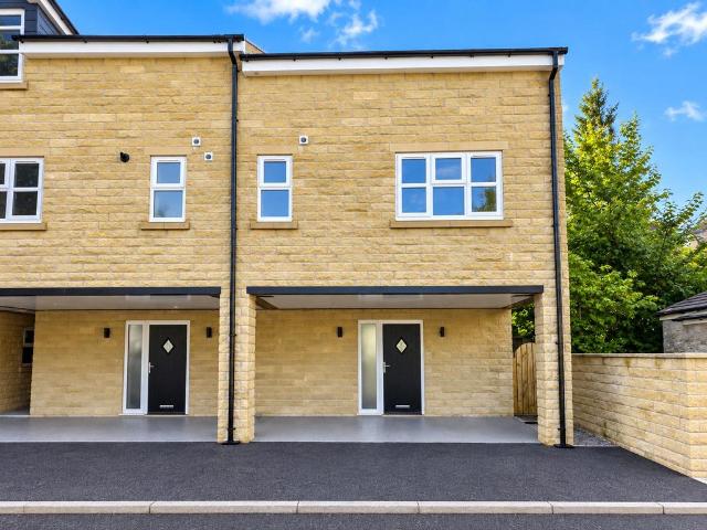 House for sale in Buxton, High Peak