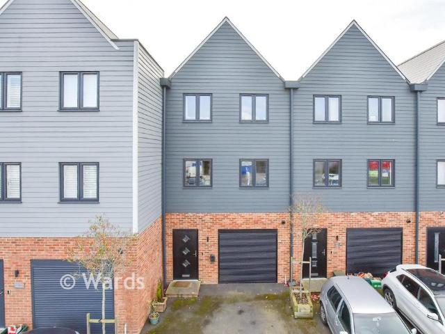 House for sale in Forstal, Midway