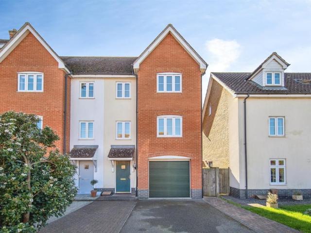 House for sale in Sudbury, Chelmondiston