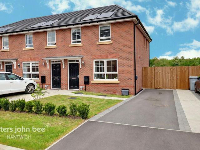 House for sale in Stapeley and District, Willaston