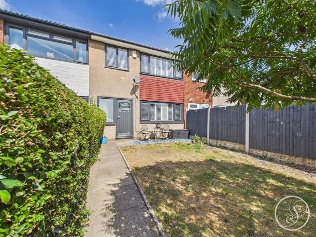 House for sale in Whitkirk, Colton