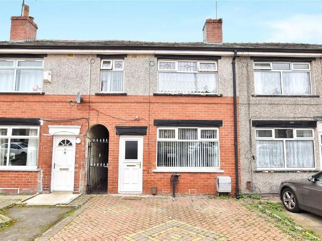 House for sale in Burnedge, Greater Manchester