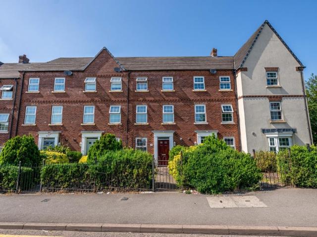House for sale in Bloxwich, West Midlands