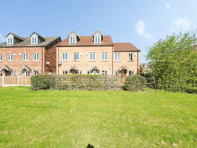 House for sale in Goldthorpe, South Yorkshire