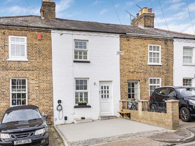 House for sale in Hertford, Colliers End