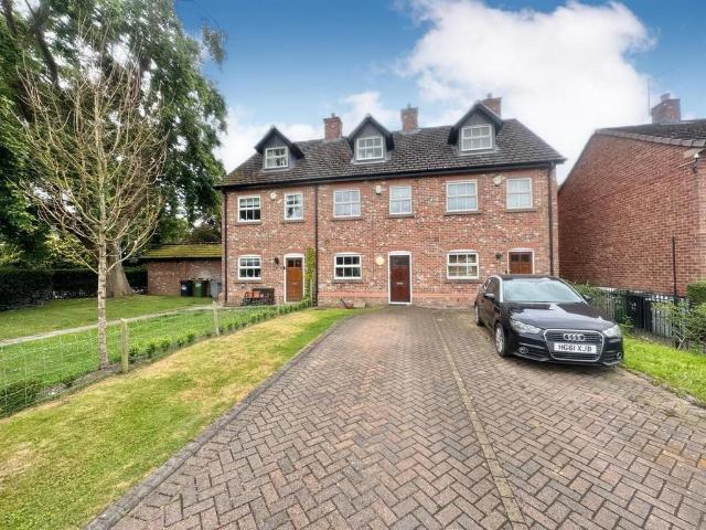 House for sale in Colshaw Farm, Wilmslow