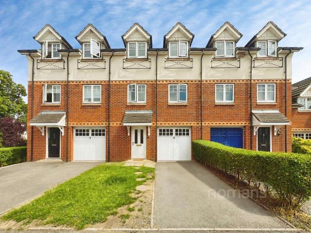 House for sale in Aldershot, Hampshire
