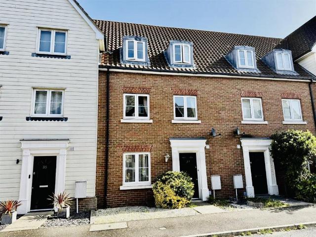 House for sale in Purdis Farm, Eastbridge