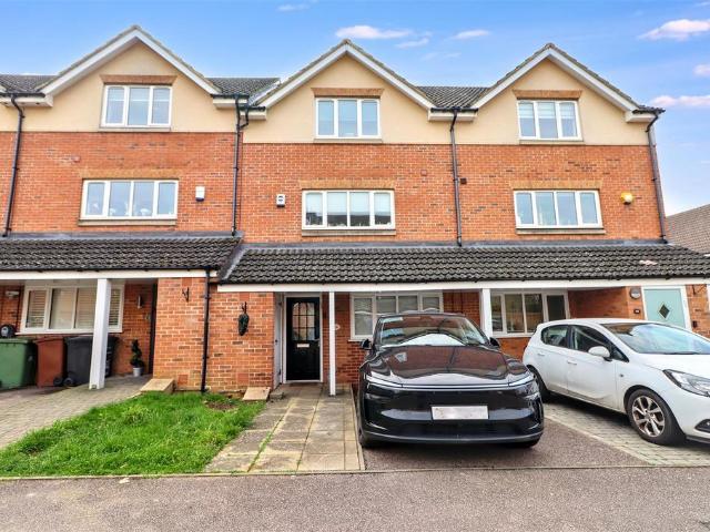 House for sale in Elstree and Borehamwood, Borehamwood