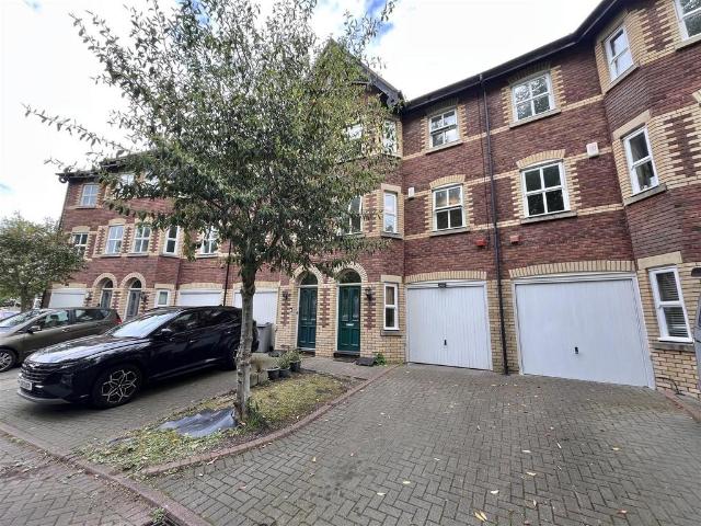 House for sale in Wilmslow Park, Wilmslow