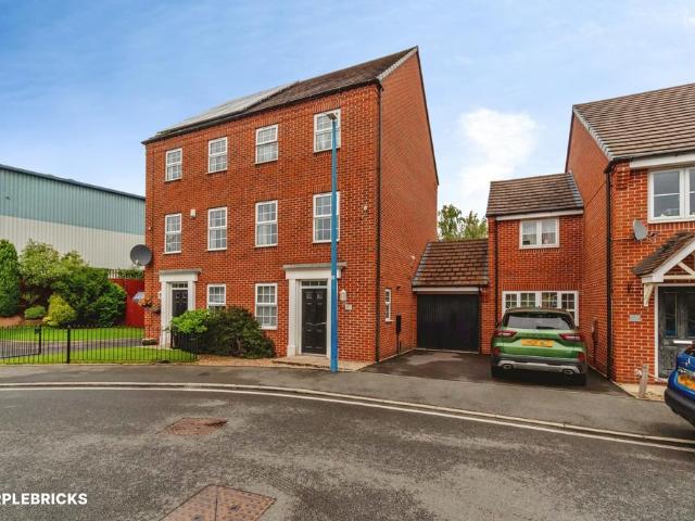 House for sale in Bloomfield, Tipton