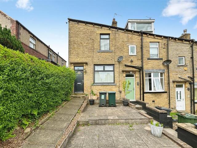 House for sale in Slack Side, West Yorkshire