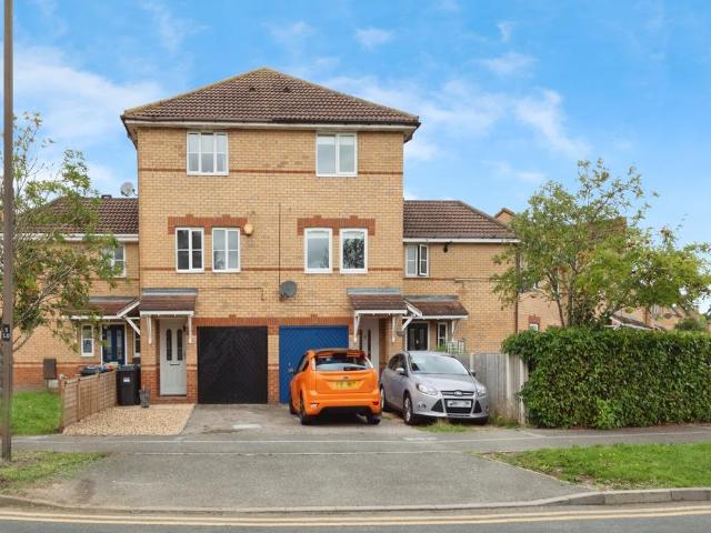 House for sale in Monkston Park, Milton Keynes