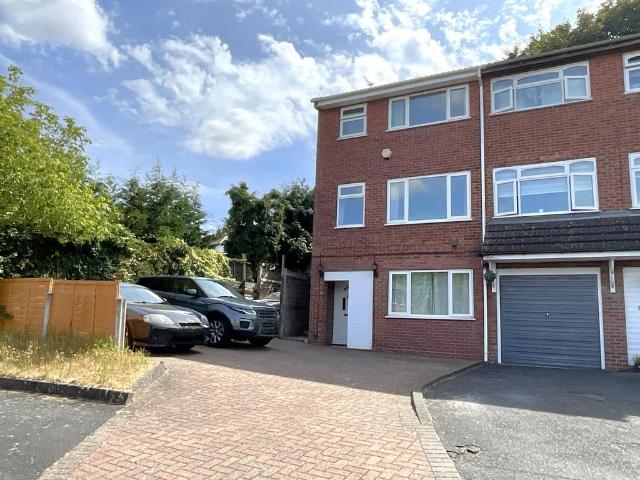 House for sale in Foxholes, Rushock