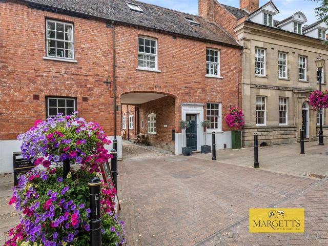 House for sale in Cliff Hill, Green Close
