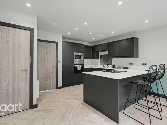 House for sale in Wortley, West Yorkshire