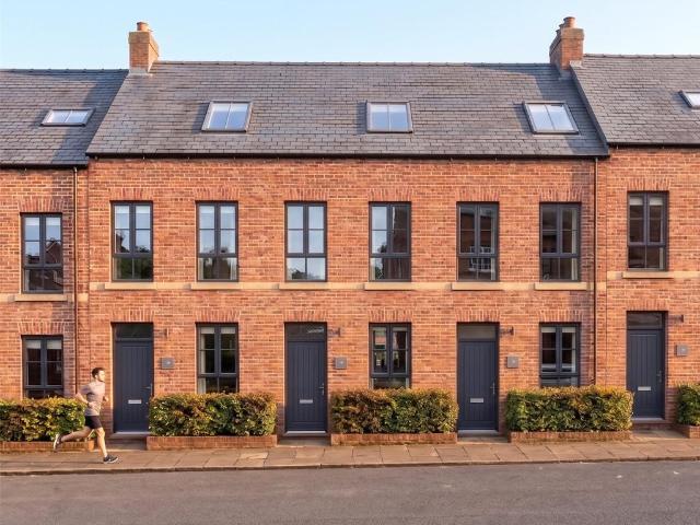 House for sale in Cheetham Fold, Greenheys